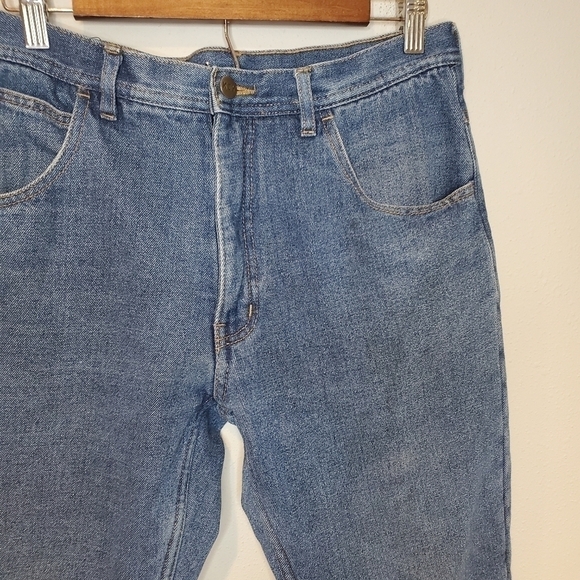 Men's 32 by 32 Black Lined Jeans - Picture 2 of 11